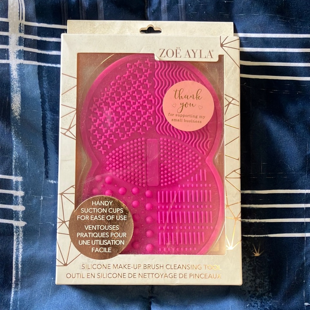 Zoe Ayla Pink Silicone Brush Cleaning tool. New and sealed